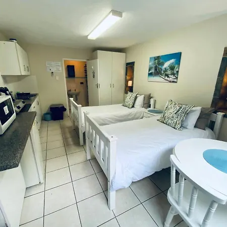 Ansteys Beach Self Catering Apartments Durban Exterior foto
