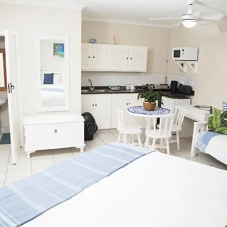 Ansteys Beach Self Catering Apartments Durban Exterior foto