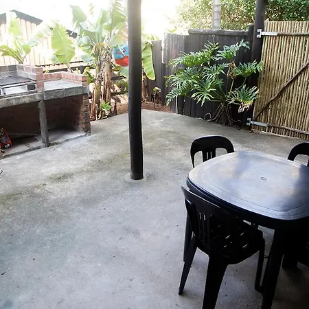 Ansteys Beach Self Catering Apartments Durban Exterior foto