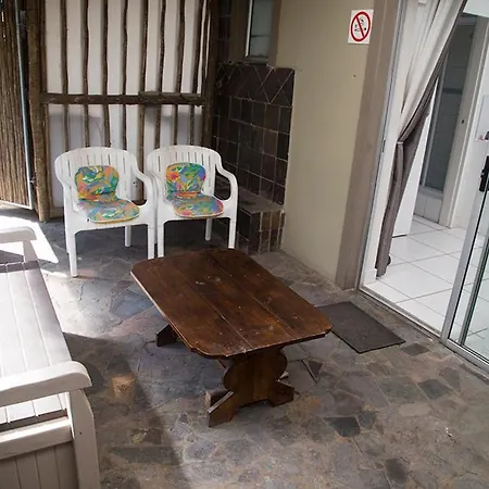 Ansteys Beach Self Catering Apartments Durban Exterior foto