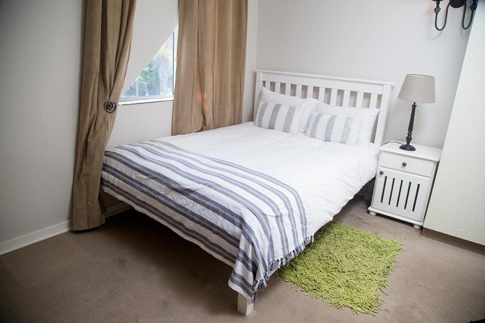 Ansteys Self Catering Apartamento *