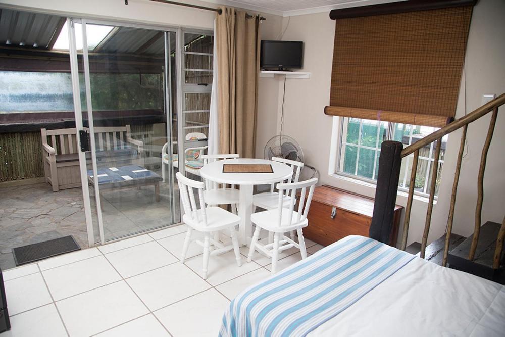 Apartamento Ansteys Self Catering *