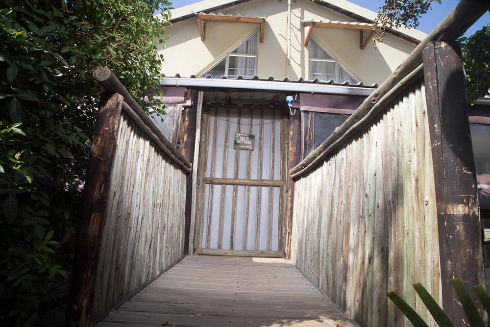 Ansteys Self Catering Apartamento