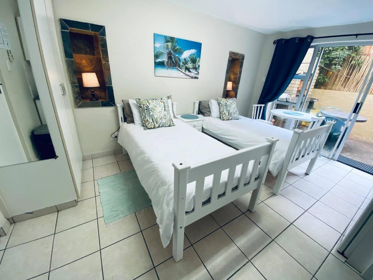 Ansteys Self Catering Apartment *